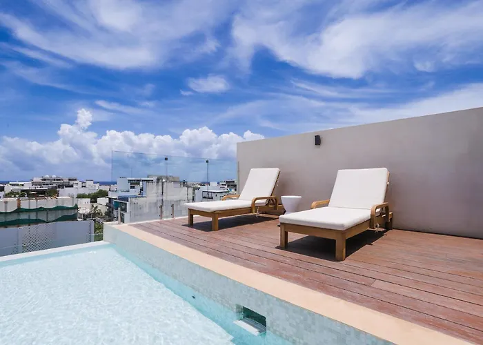 Calatt - Luxury, Design, Rooftop Pool, And A Prime Location Apartment *
